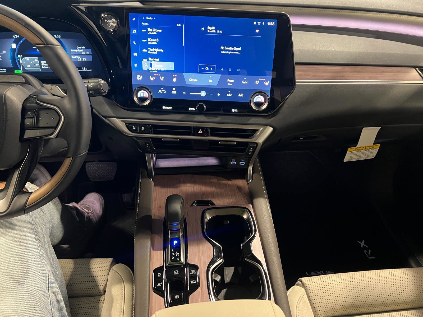 Used 2026 Lexus RX 450h AWD w/ Convenience Package image 16