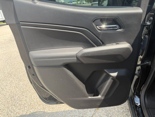 Used 2024 Chevrolet Colorado LT w/ LT Convenience Package II AWD/4WD image 24