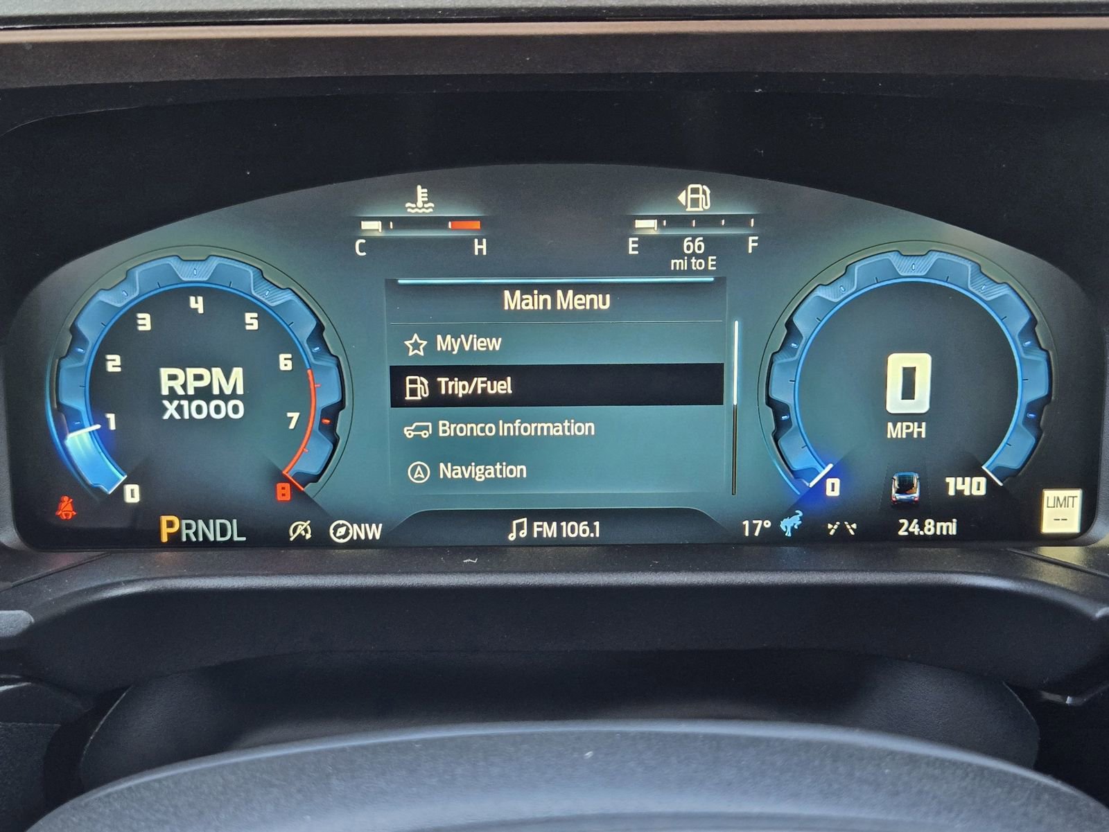 New 2025 Ford Bronco Sport Outer Banks w/ Outer Banks Tech Package+ AWD/4WD image 17