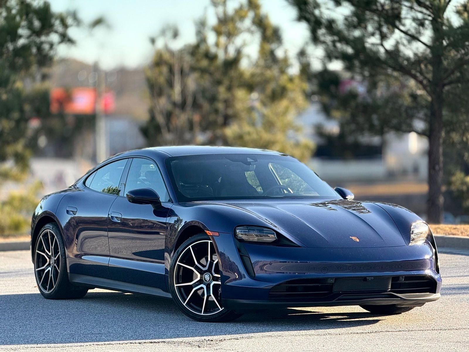 Used 2022 Porsche Taycan Base image 12