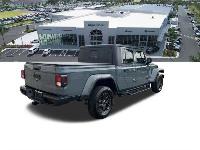 Certified 2024 Jeep Gladiator Sport AWD/4WD image 6