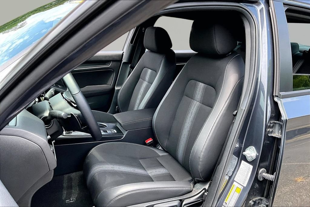 Used 2025 Honda Civic Sport image 17
