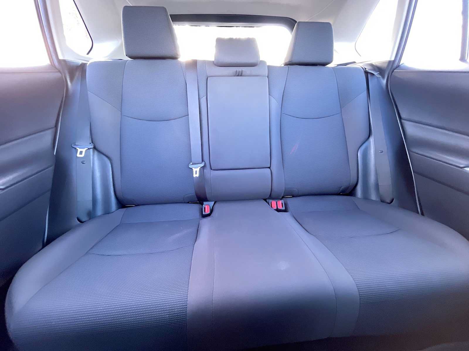 Used 2022 Toyota RAV4 LE FWD image 21