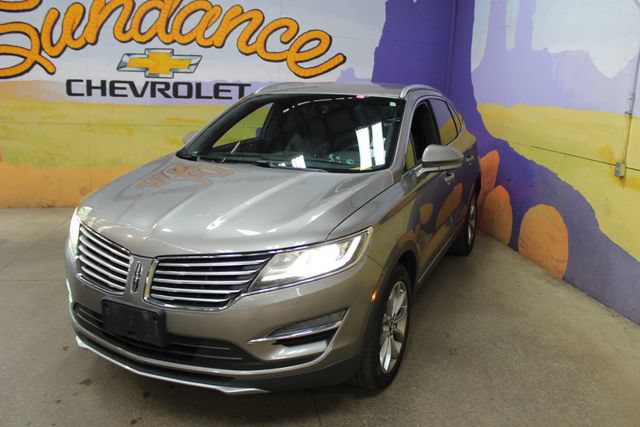 Used 2017 Lincoln MKC Select w/ Select Plus Package AWD/4WD image 4