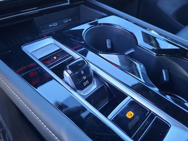 New 2026 Volkswagen Atlas Cross Sport SEL Premium R-Line image 24