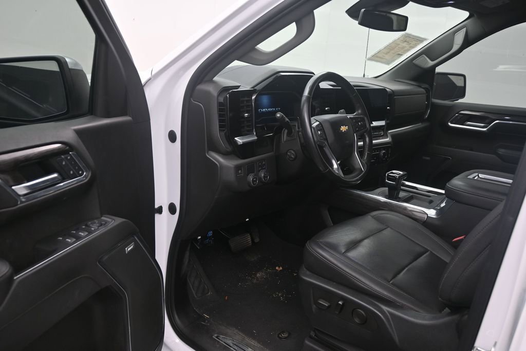 Used 2022 Chevrolet Silverado 1500 LTZ RWD image 14