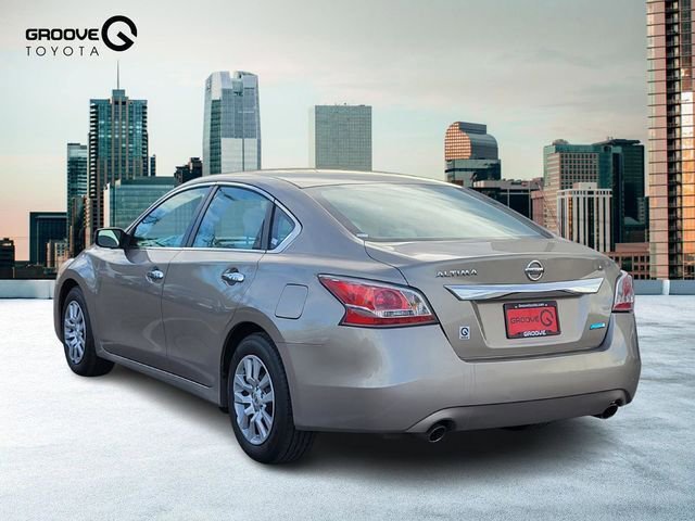Used 2014 Nissan Altima 2.5 S image 3