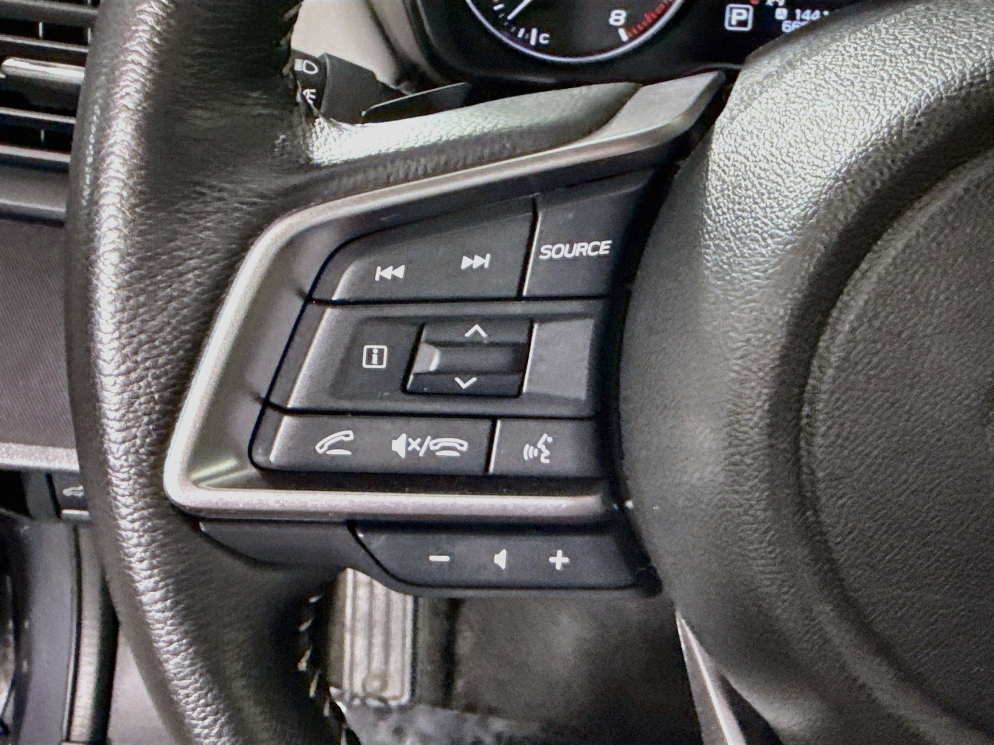 Used 2023 Subaru Outback Premium AWD/4WD image 14