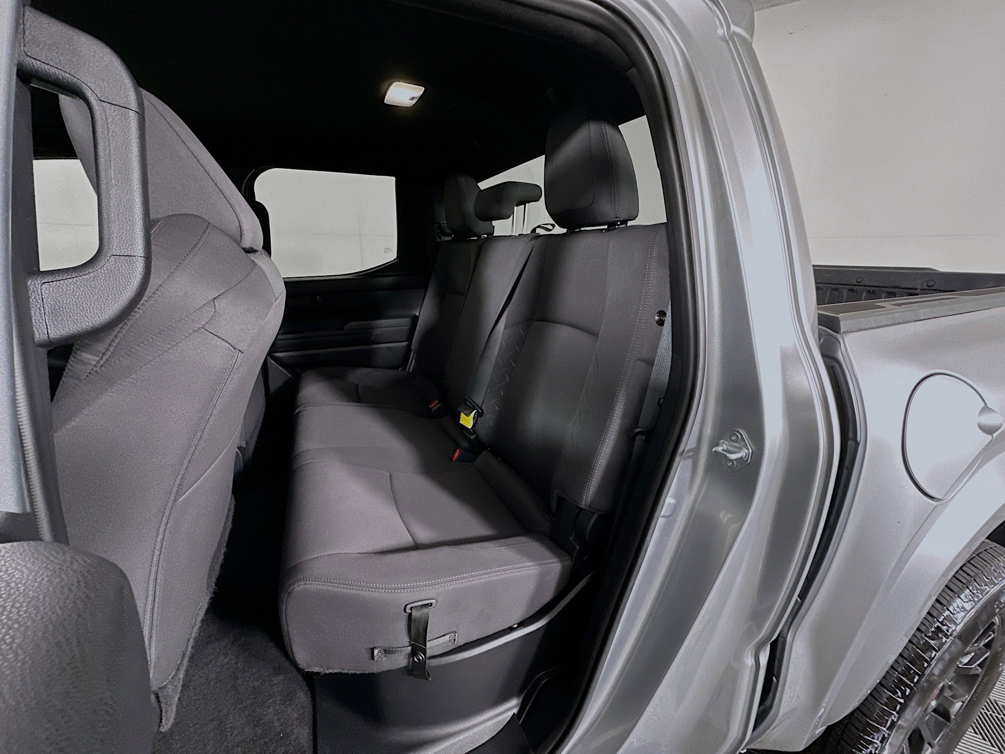 Used 2025 Toyota Tacoma SR5 image 26