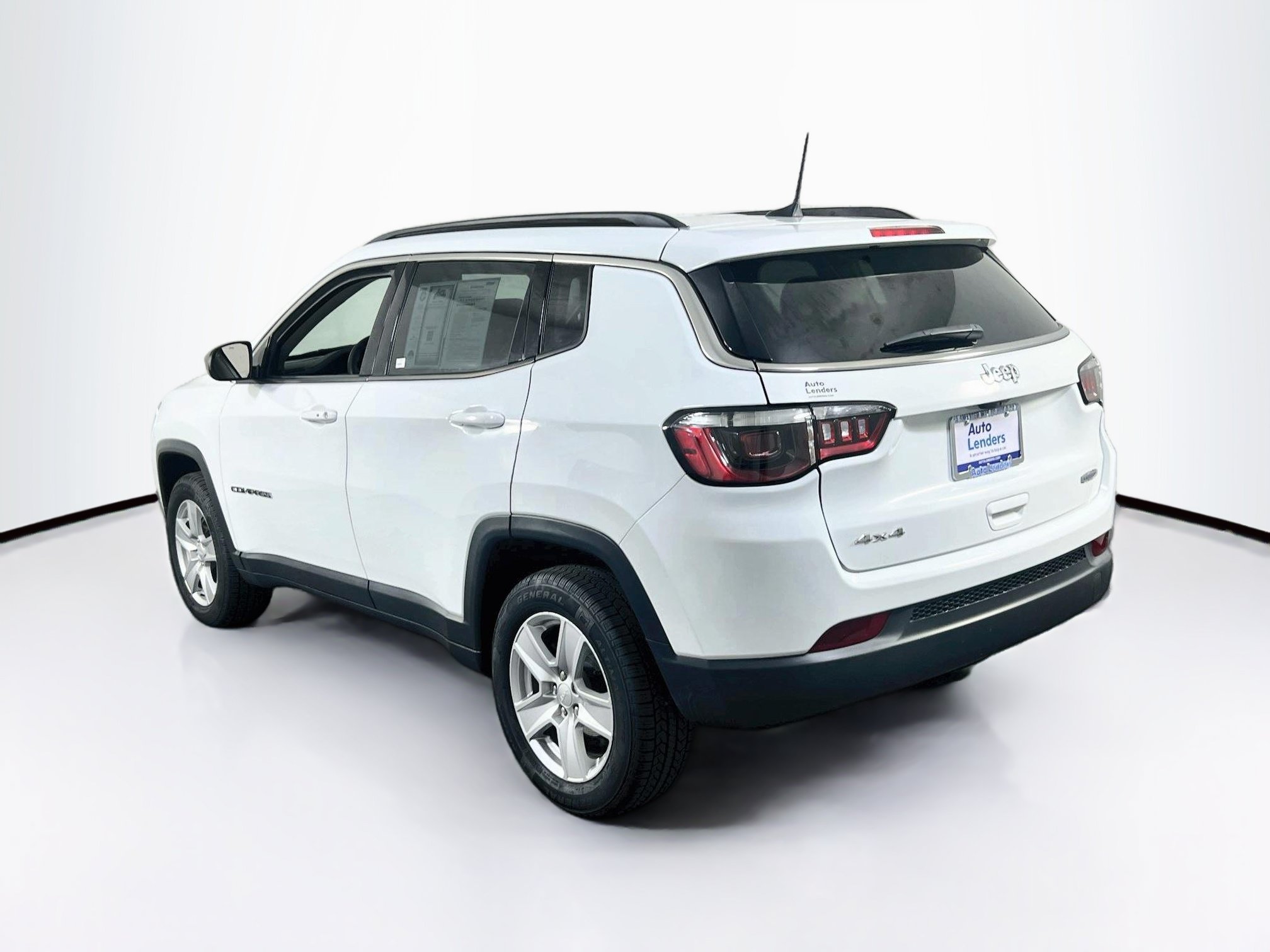 Used 2022 Jeep Compass Latitude AWD/4WD image 7