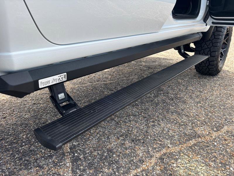 Used 2023 GMC Sierra 2500 SLT image 17