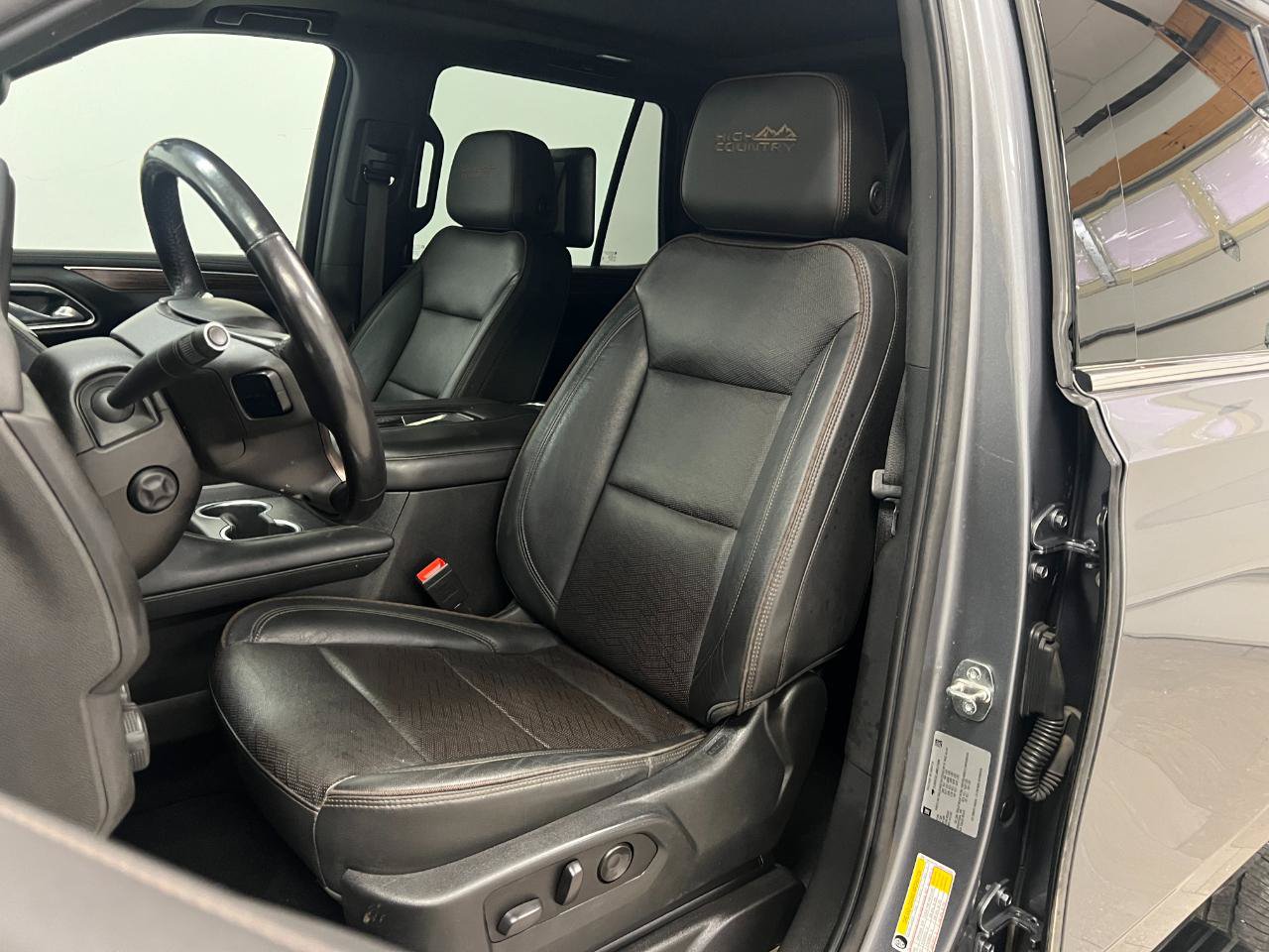 Used 2021 Chevrolet Tahoe High Country w/ Premium Package AWD/4WD image 23