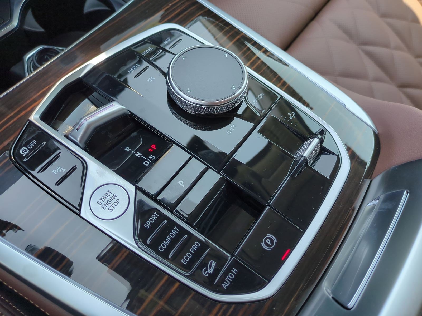 Used 2026 BMW X7 xDrive40i image 25