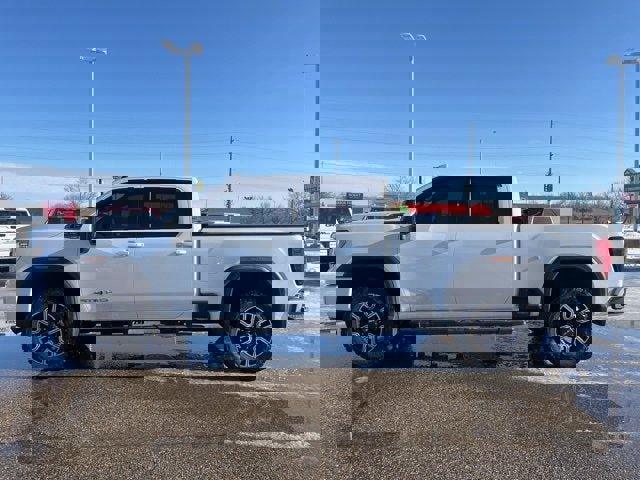 Used 2020 GMC Sierra 2500 AT4 w/ AT4 Premium Package image 8