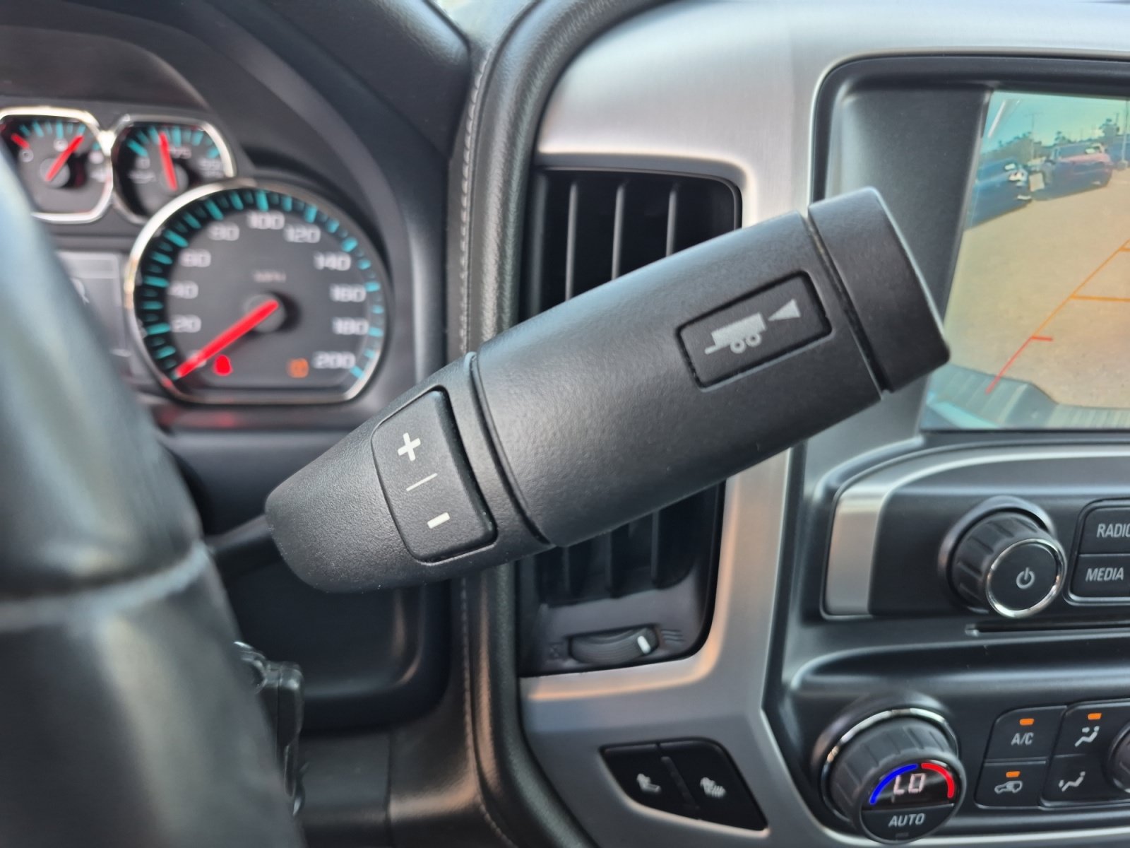 Used 2017 GMC Sierra 1500 SLE w/ Elevation Edition AWD/4WD image 33