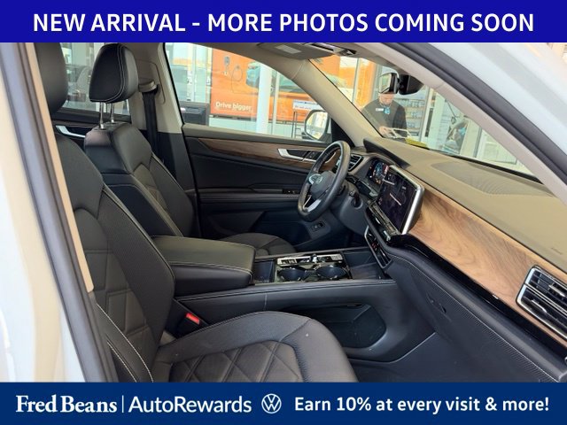 Used 2024 Volkswagen Atlas SE AWD/4WD image 9