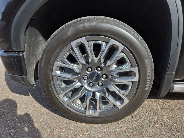 Used 2024 GMC Sierra 1500 Denali Ultimate image 9