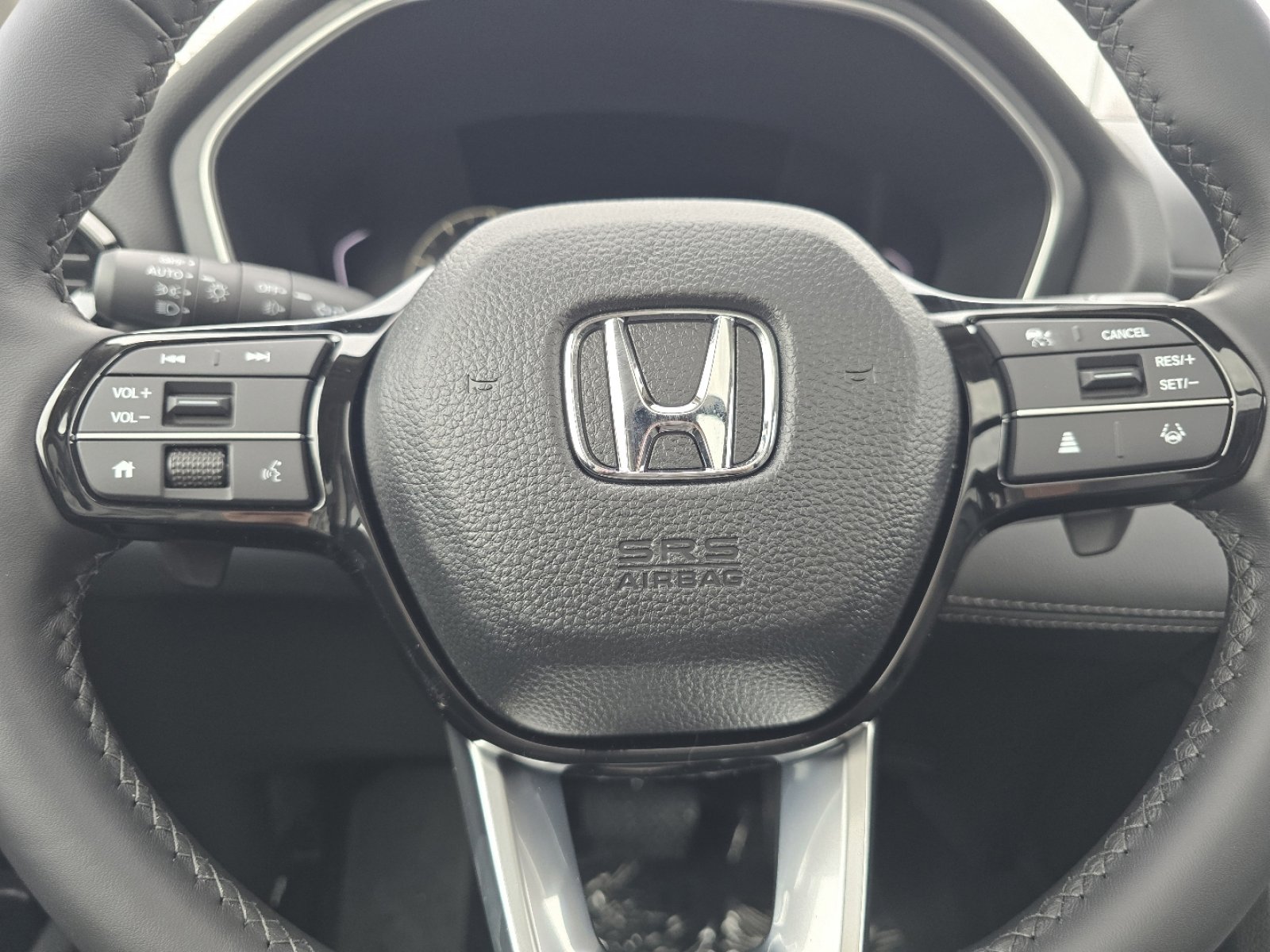 New 2025 Honda Pilot Touring image 28