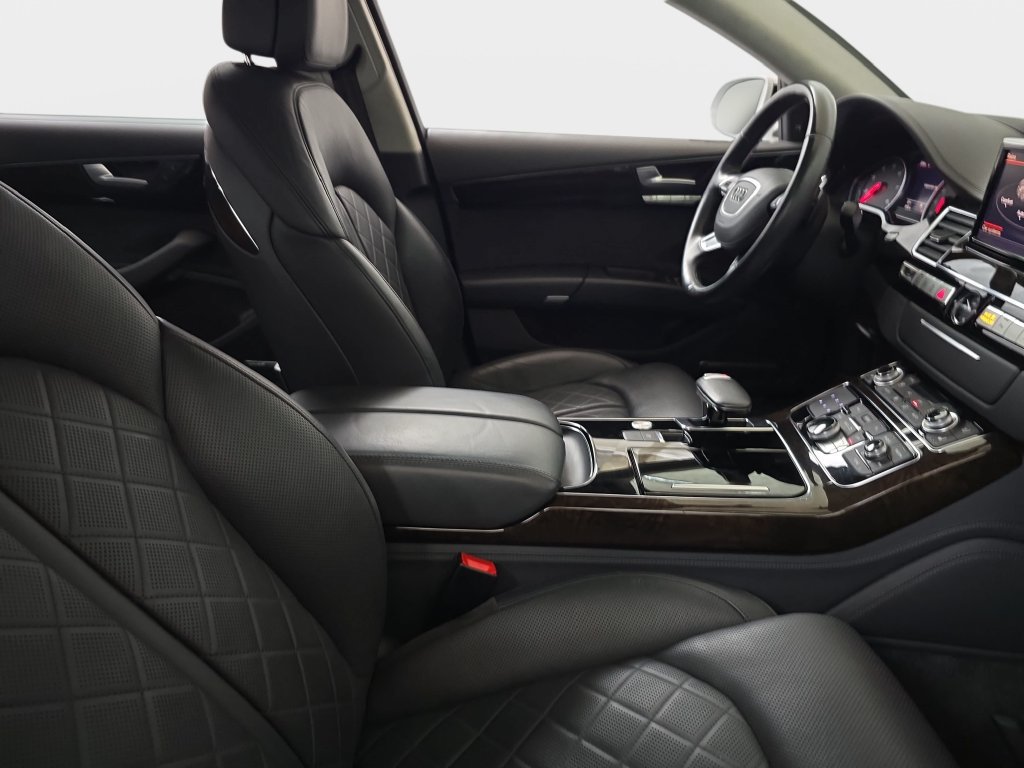 Used 2016 Audi A8 L 4.0T AWD/4WD image 10