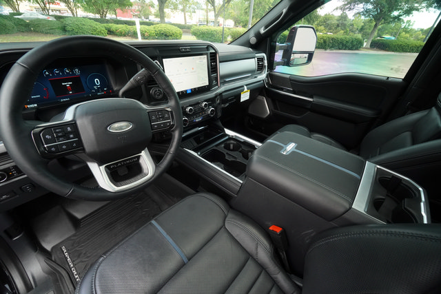 Used 2025 Ford F250 Platinum AWD/4WD image 26