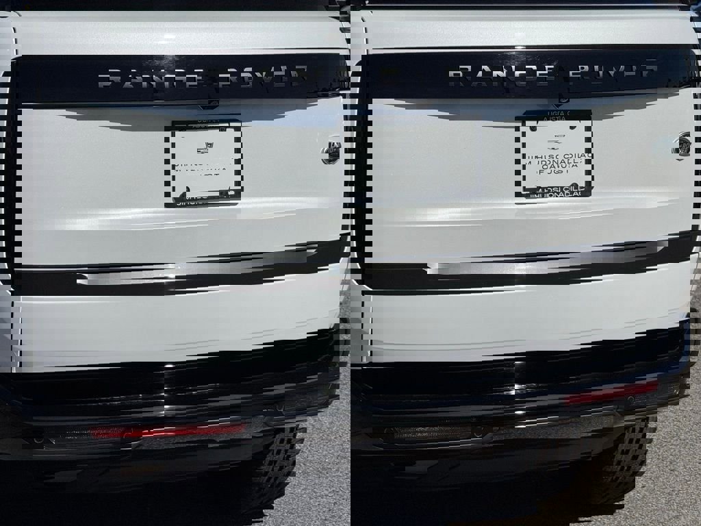 Used 2023 Land Rover Range Rover SE image 9