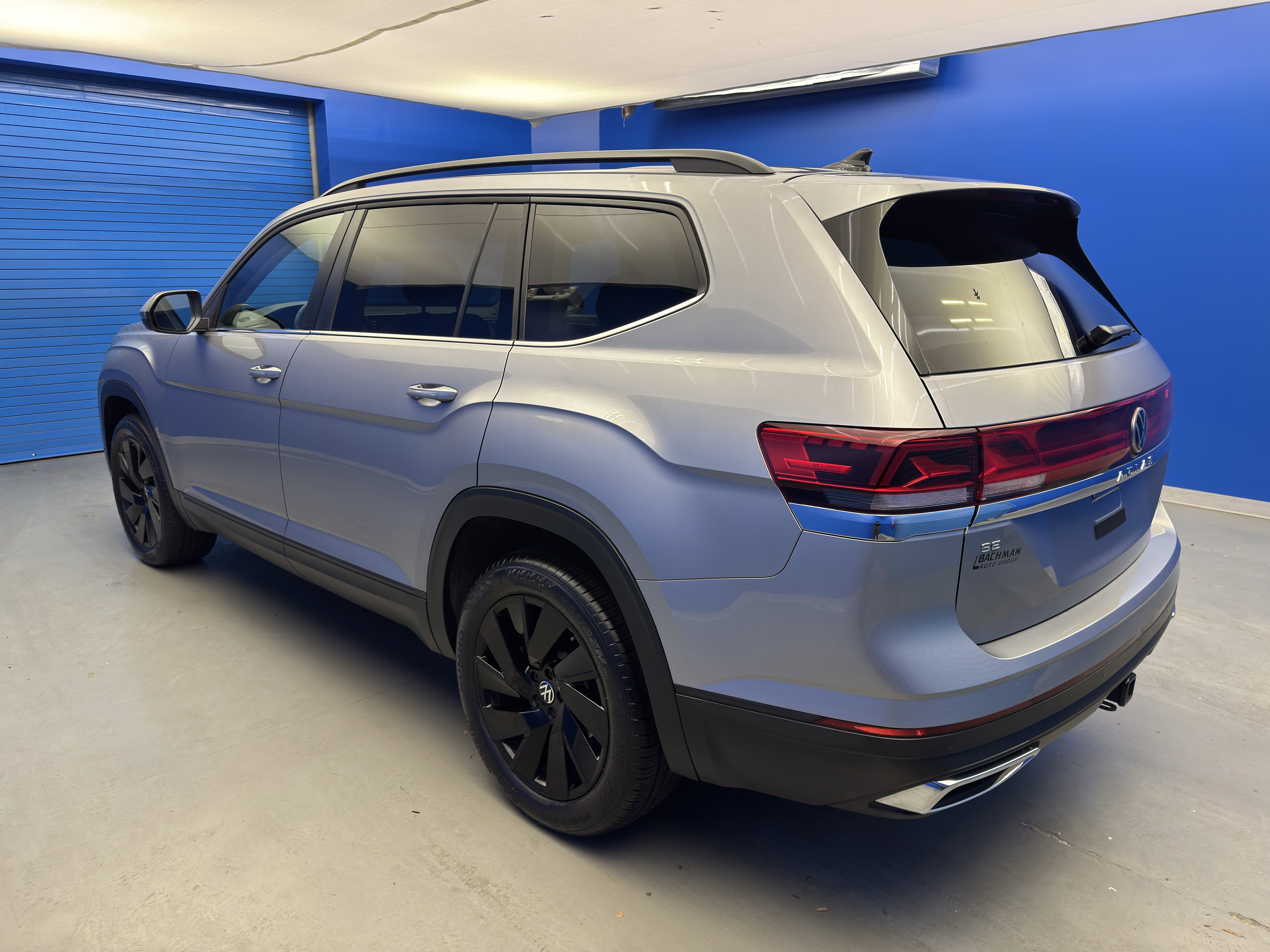 Certified 2025 Volkswagen Atlas SE w/ Panoramic Sunroof Package image 5