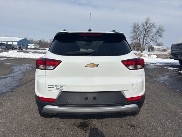Used 2024 Chevrolet TrailBlazer LT w/ LT Cold Weather Package image 4