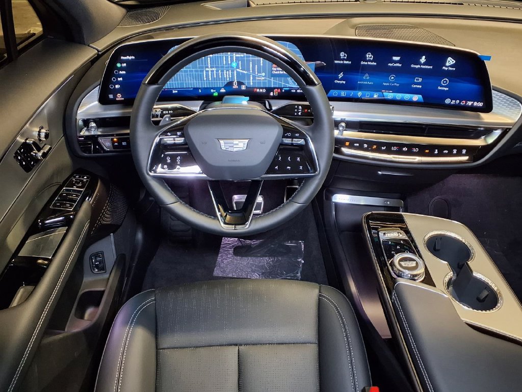 New 2027 Cadillac Lyriq Sport AWD/4WD image 14