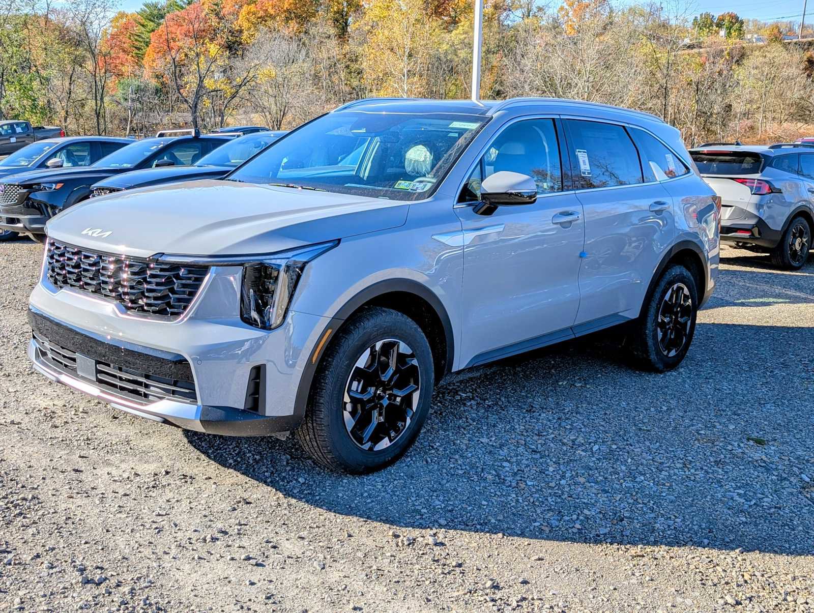 New 2026 Kia Sorento S w/ S Panoramic Sunroof Package