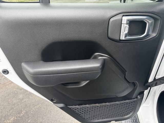 Used 2022 Jeep Wrangler Unlimited Rubicon 4xe w/ Safety Group image 17