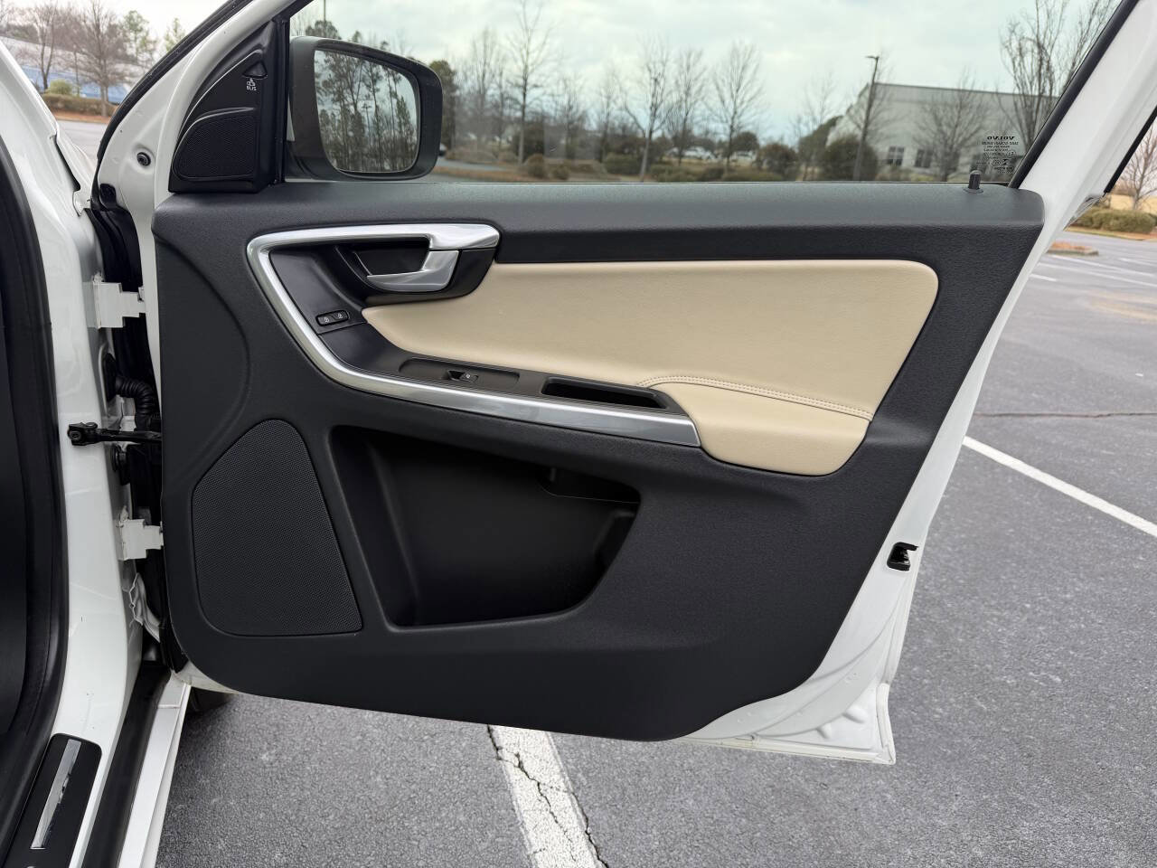 Used 2015 Volvo XC60 T5 Premier Plus FWD image 18