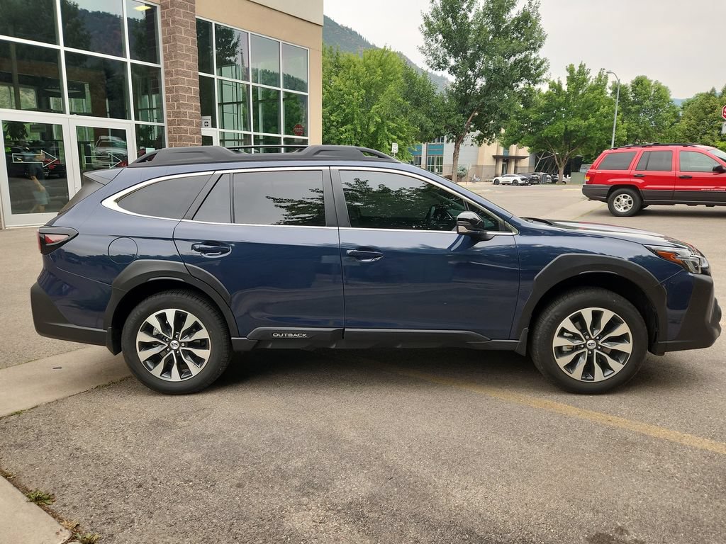Used 2024 Subaru Outback Limited XT w/ Popular Package #2 AWD/4WD image 2