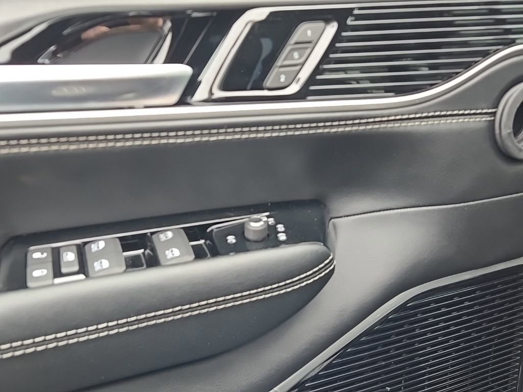 New 2026 Jeep Grand Wagoneer Limited w/ Premium Group II image 10