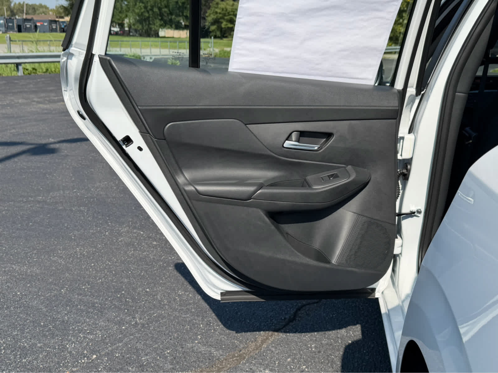 New 2027 Nissan Sentra SV w/ SV Convenience Package FWD image 18