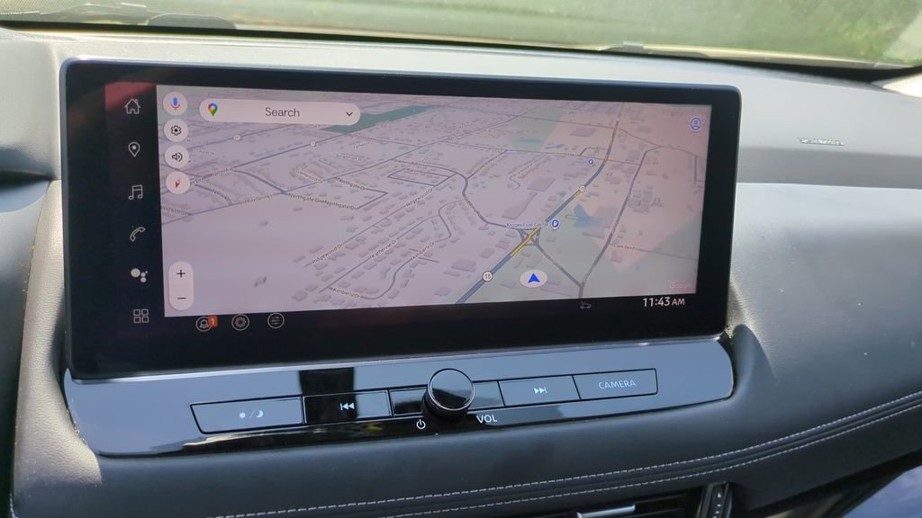 Used 2025 Nissan Rogue SL w/ Tech Package image 19