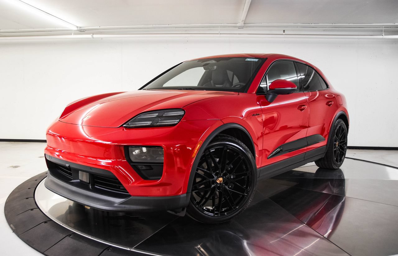 New 2026 Porsche Macan Electric RWD image 1