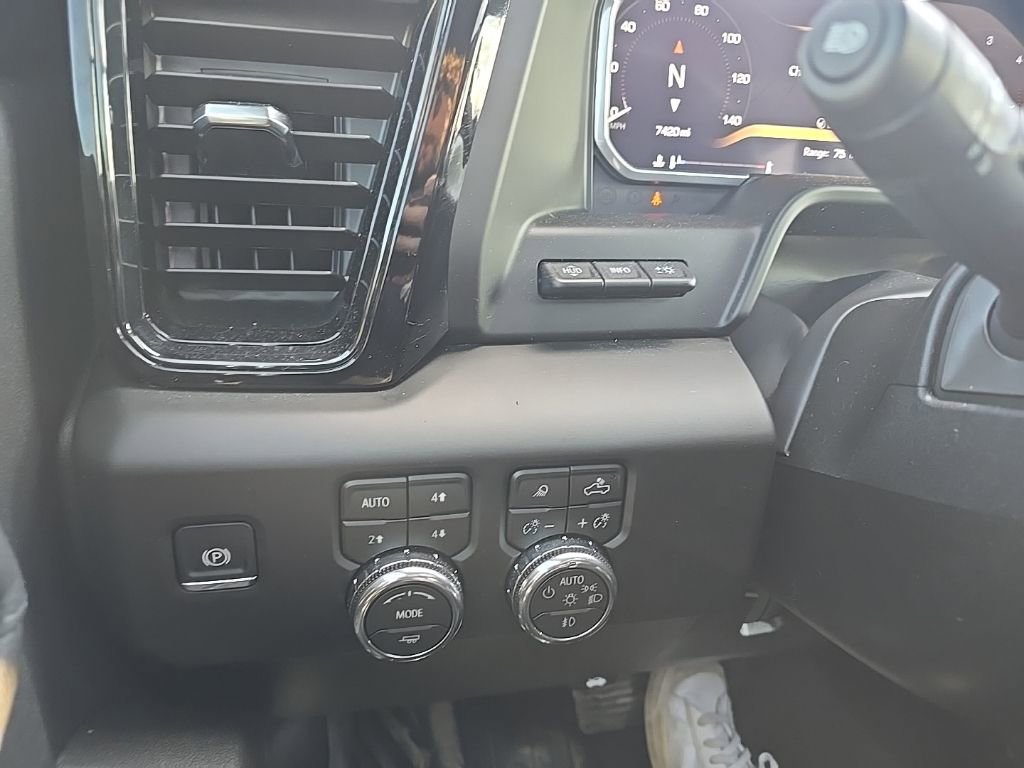 Used 2026 GMC Sierra 2500 AT4 w/ AT4 Premium Plus Package image 21