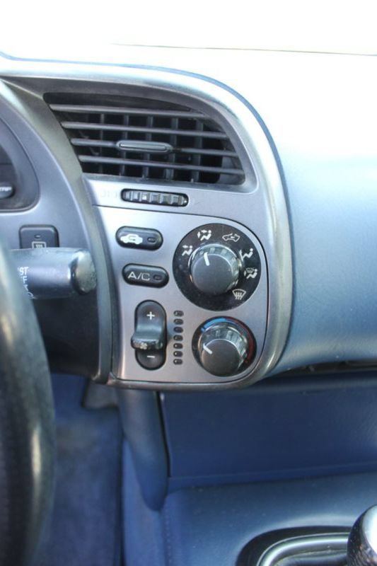 Used 2003 Honda S2000 image 19