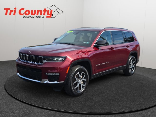 Used 2025 Jeep Grand Cherokee L Limited w/ Luxury Tech Group II AWD/4WD image 3