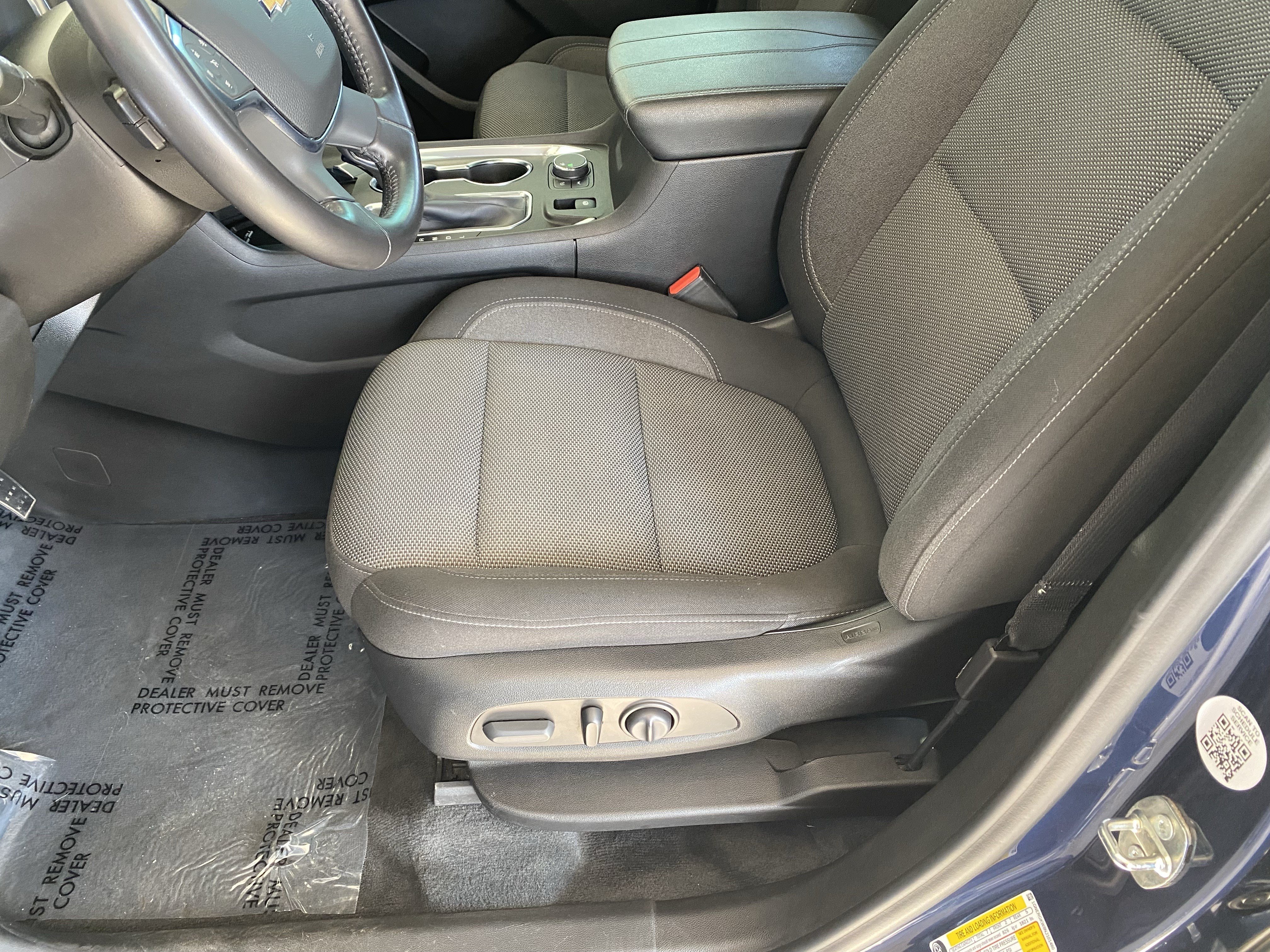 Used 2022 Chevrolet Traverse LT FWD image 12