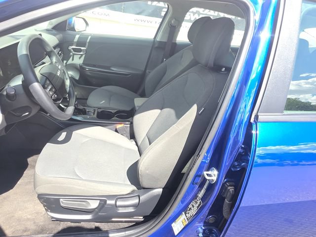 Used 2025 Kia K4 FWD image 24