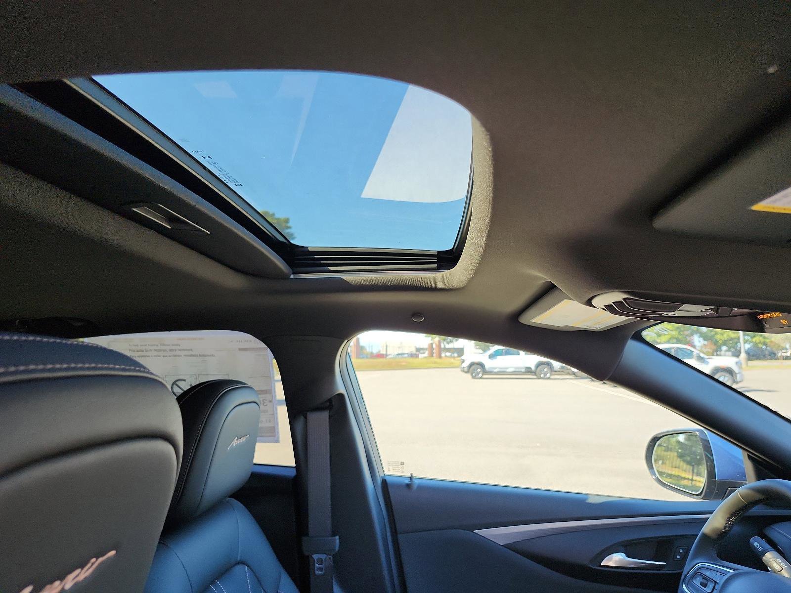 New 2026 Buick Envista Avenir image 8