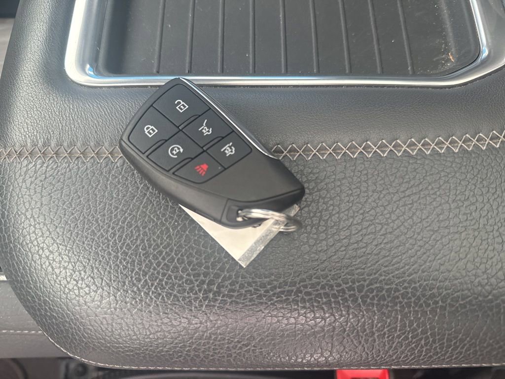 Used 2021 GMC Yukon Denali w/ Advanced Technology Package image 35