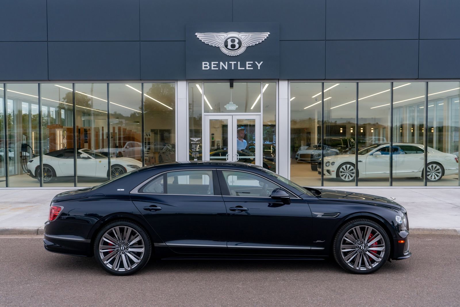 New 2025 Bentley Flying Spur Plug-In Hybrid image 19