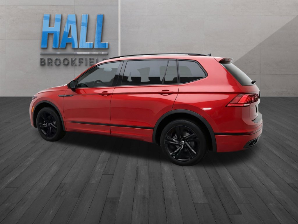 Certified 2024 Volkswagen Tiguan SE R-Line AWD/4WD image 4