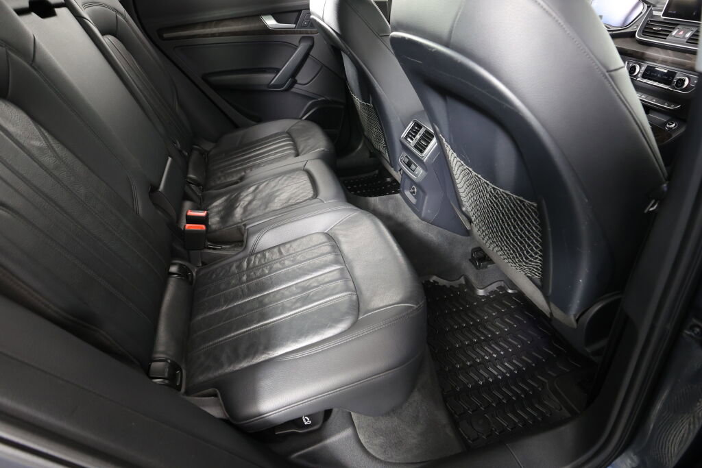 Used 2018 Audi Q5 2.0T Premium Plus w/ Premium Plus Package AWD/4WD image 24