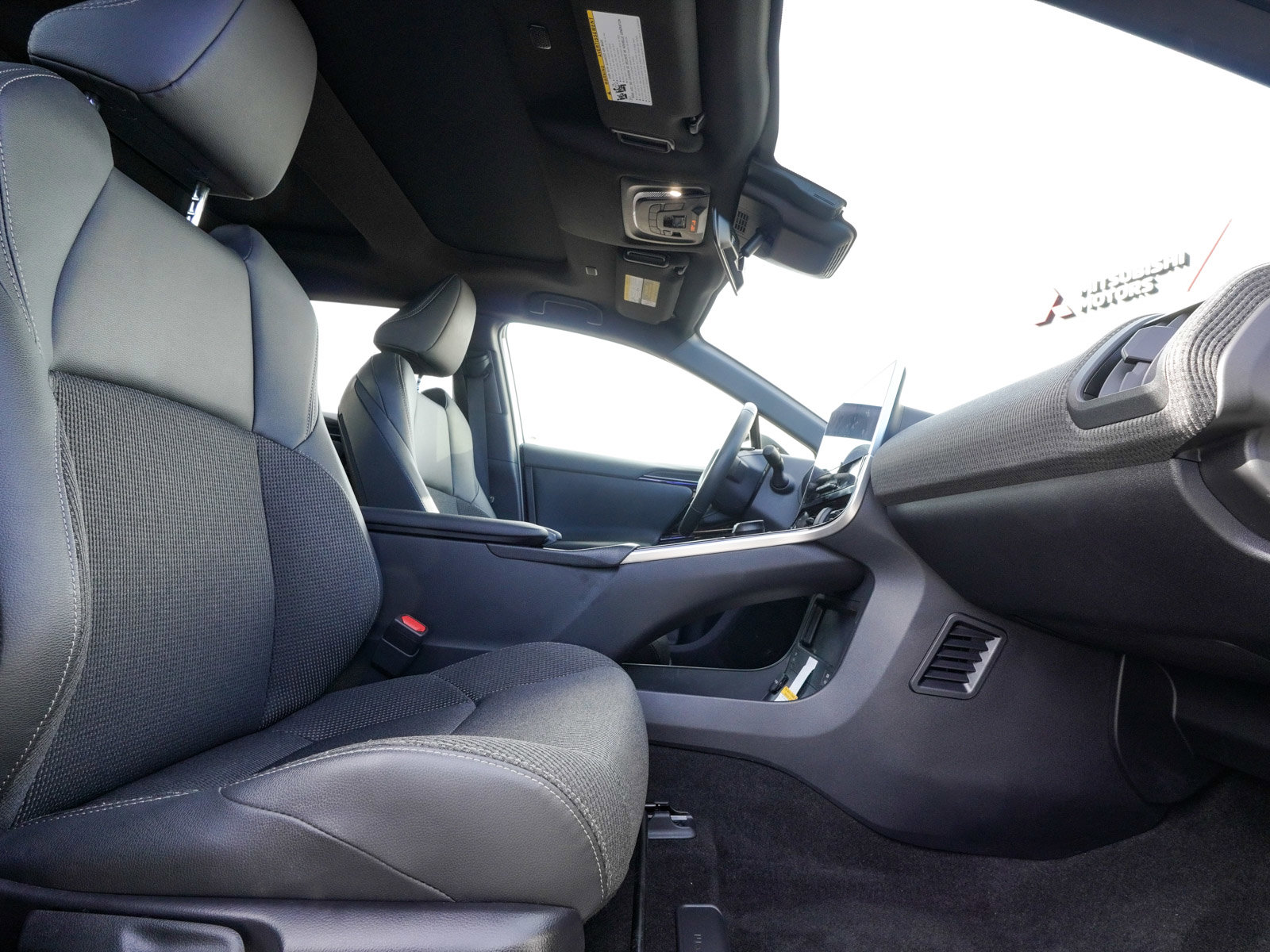 Used 2025 Toyota bZ4X AWD image 39