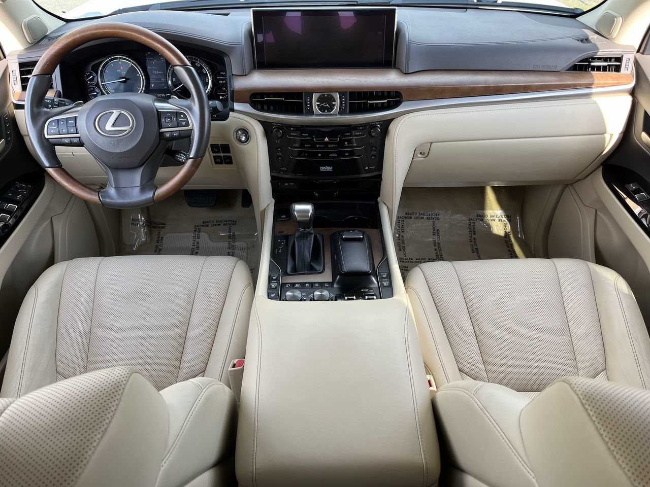 Used 2019 Lexus LX 570 4WD w/ Luxury Package image 9