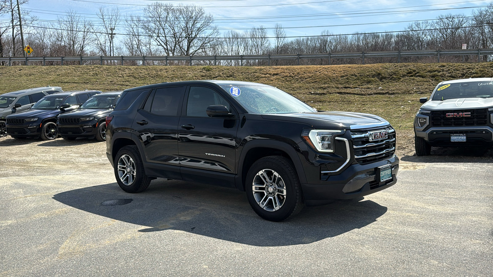 Used 2026 GMC Terrain Elevation w/ Technology Package II image 2