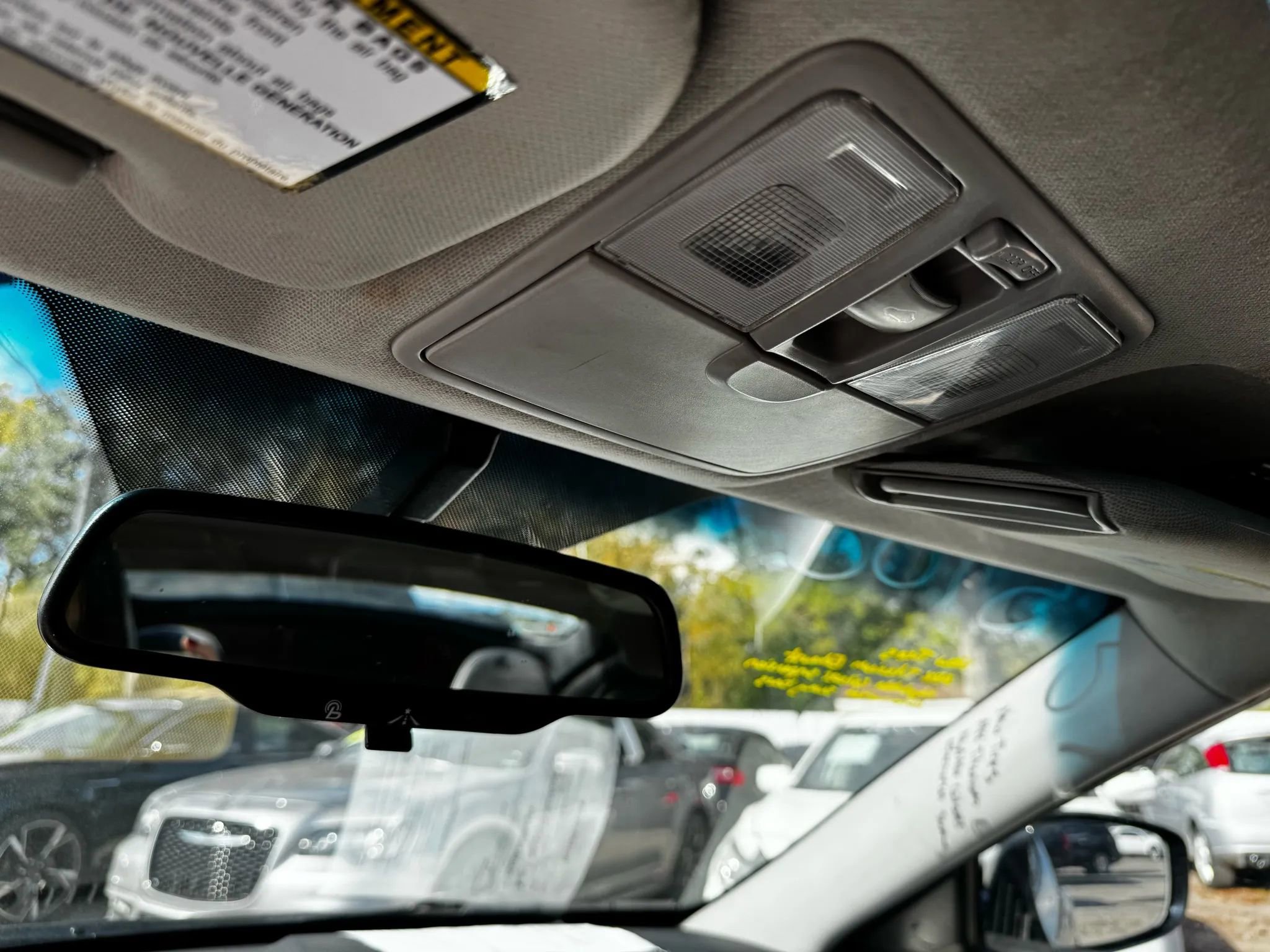 Used 2012 Hyundai Veloster w/ Style Pkg image 17